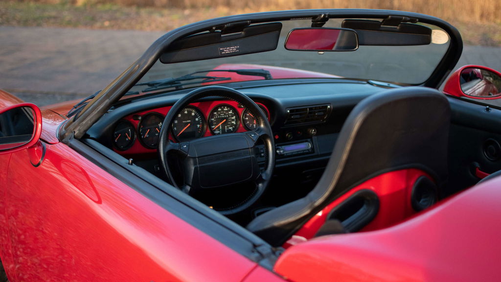 Porsche 964 Carrera 2 Speedster