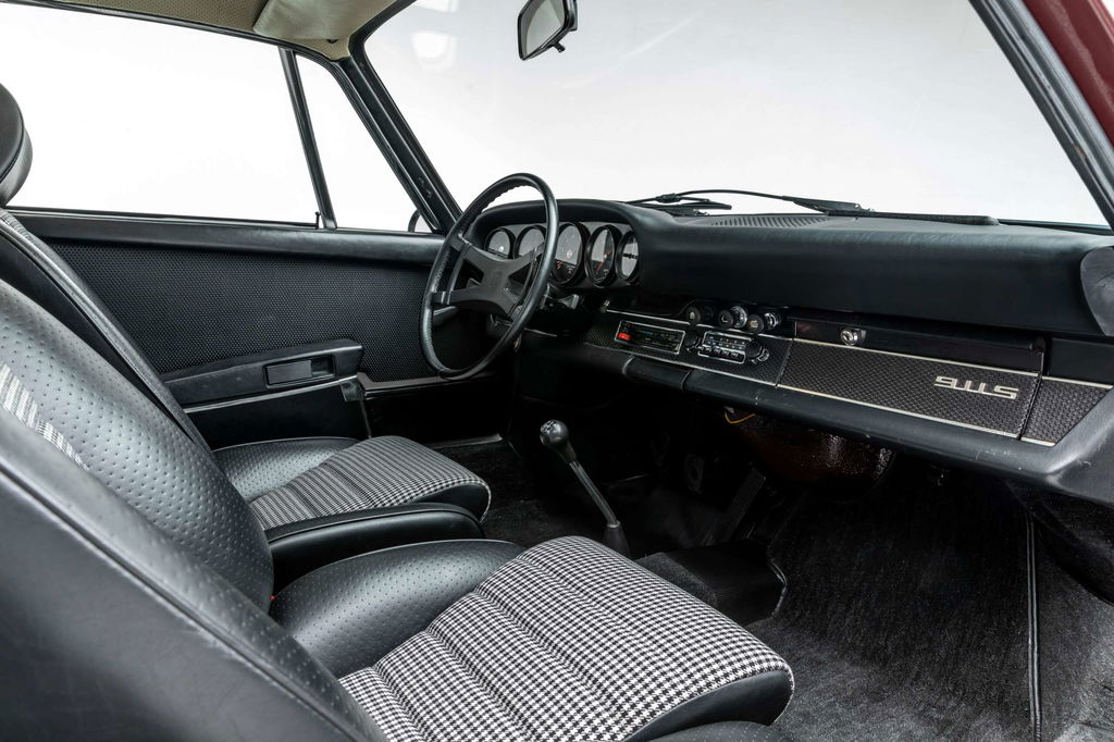 Porsche 911 S (F-Modell)