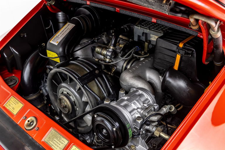 Porsche 911 Carrera 3.2 (US)