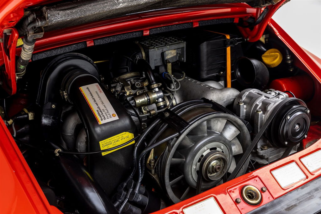 Porsche 911 Carrera 3.2 (US)