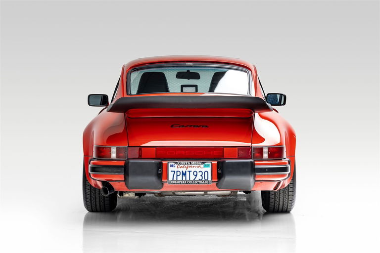 Porsche 911 Carrera 3.2 (US)