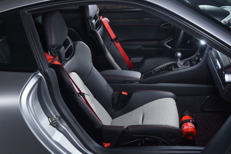 Porsche 991.2 GT3 Touring