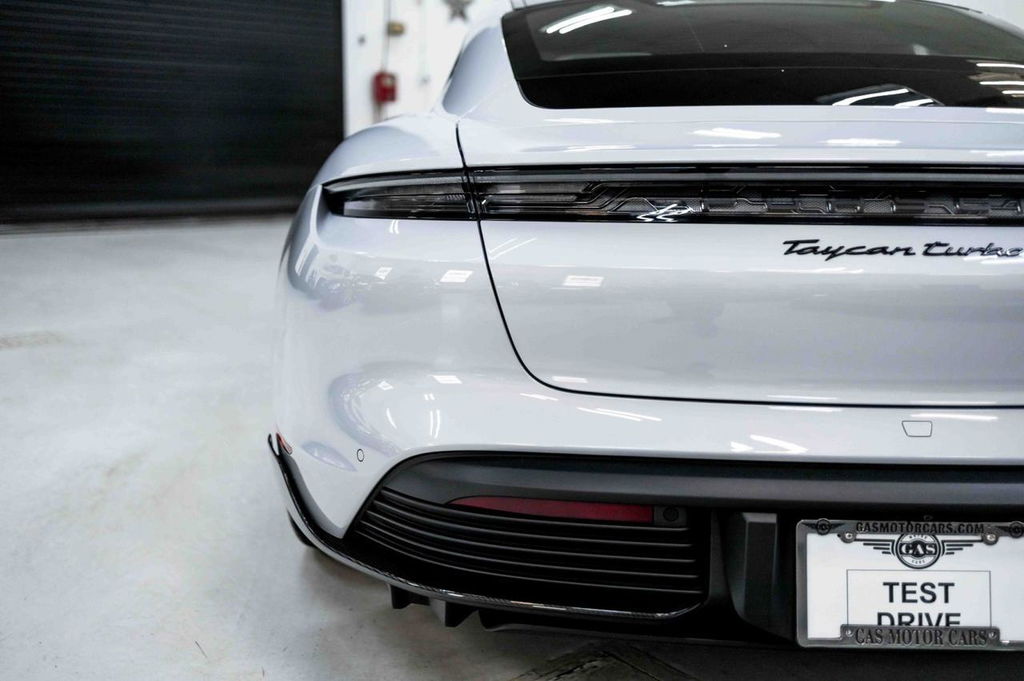 Porsche Taycan Turbo S