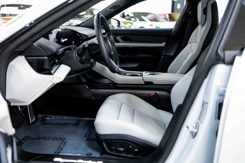 Porsche Taycan Turbo S