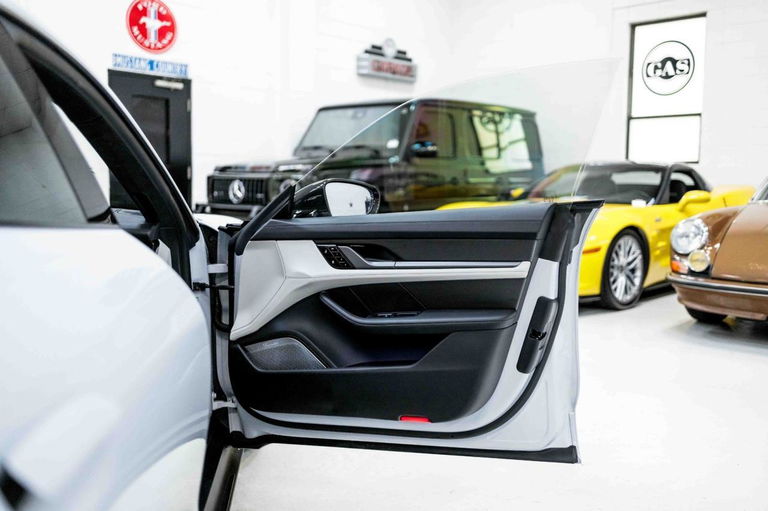 Porsche Taycan Turbo S