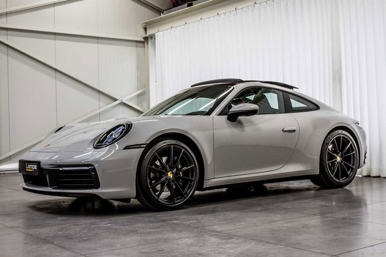 Porsche 992 Carrera