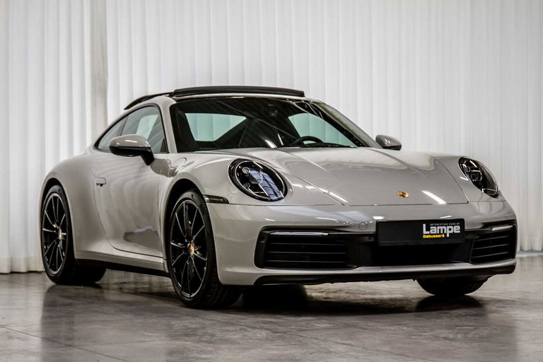 Porsche 992 Carrera