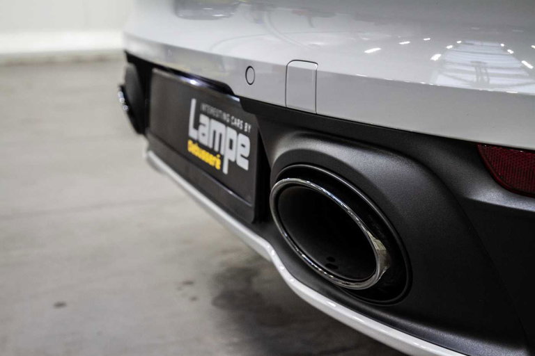 Porsche 992 Carrera