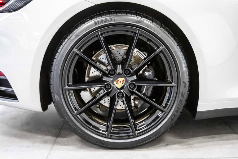 Porsche 992 Carrera