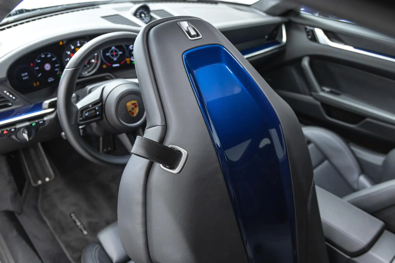 Porsche 992 Carrera 4S