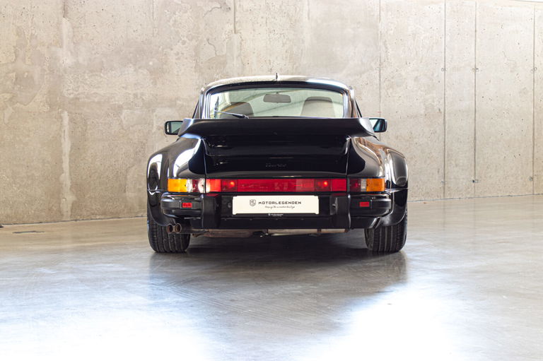 Porsche 911 Turbo 3.3