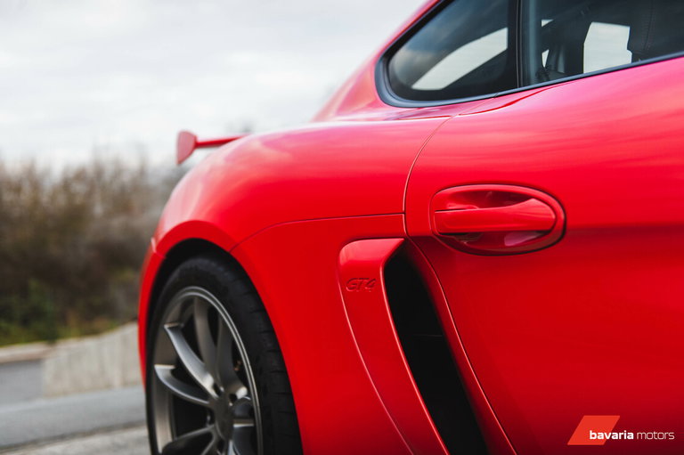 Porsche 981 Cayman GT4