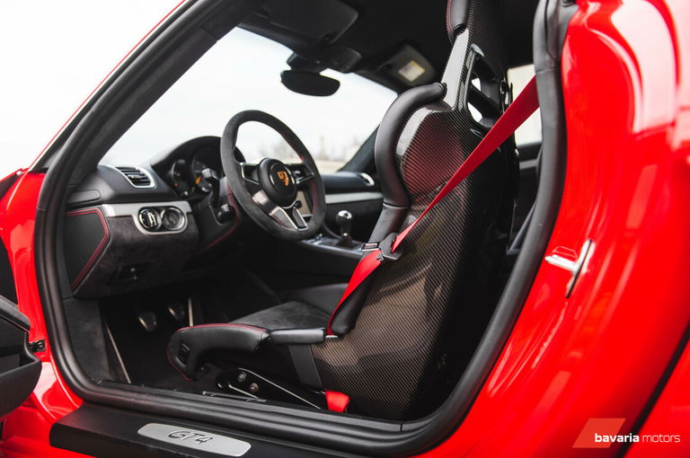 Porsche 981 Cayman GT4