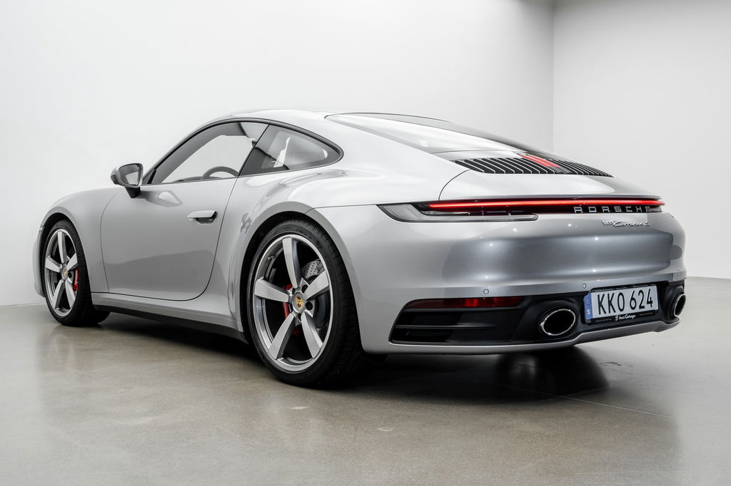 Porsche 992 Carrera 4S