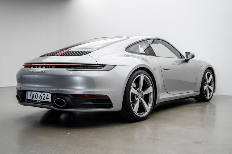 Porsche 992 Carrera 4S