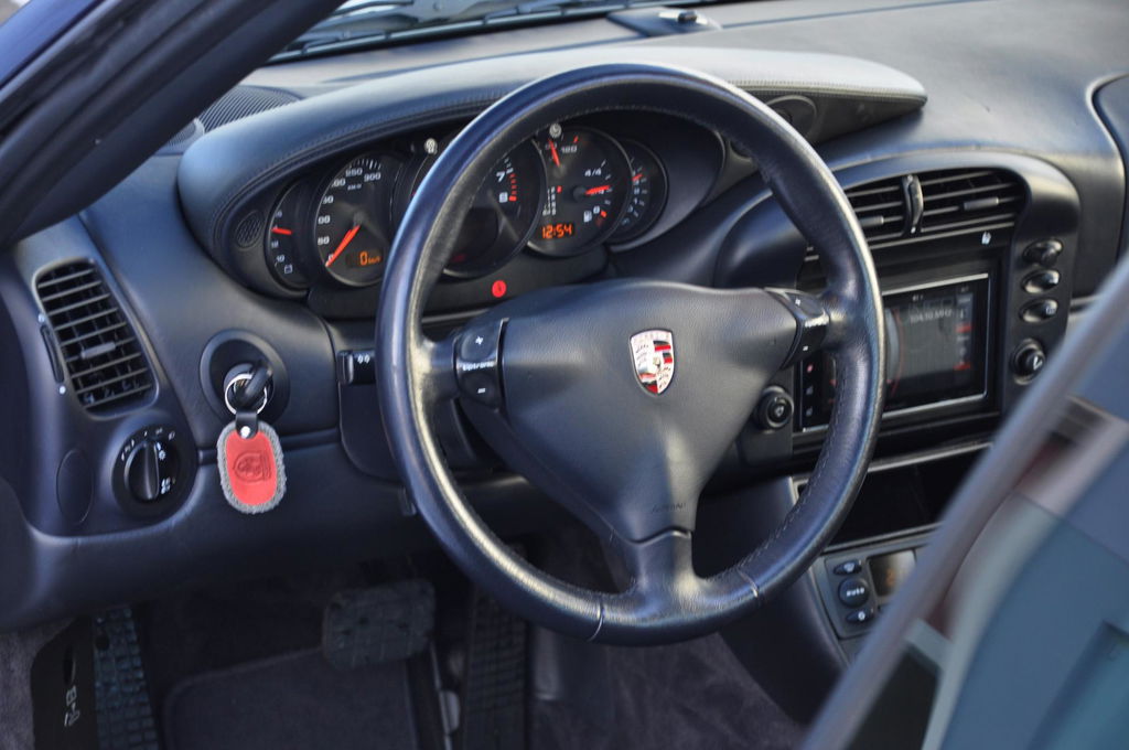 Porsche 996 Carrera 4S