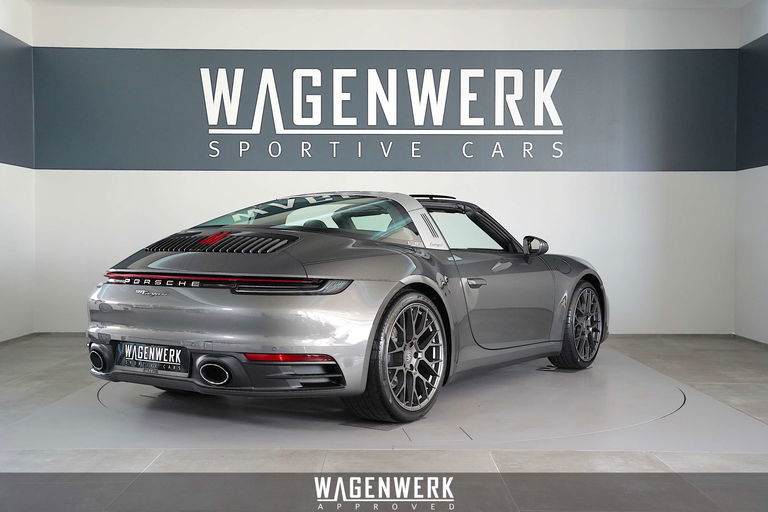 Porsche 992 Targa 4