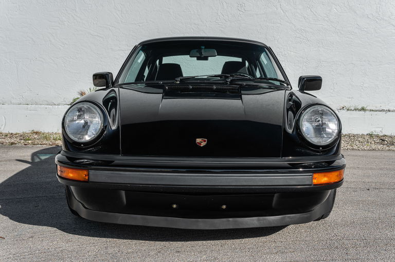Porsche 911 Carrera 3.2 Clubsport (US)