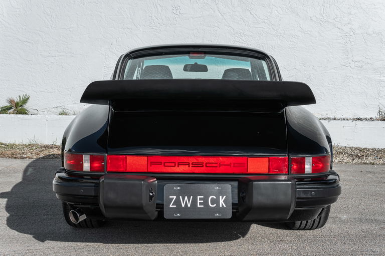 Porsche 911 Carrera 3.2 Clubsport (US)