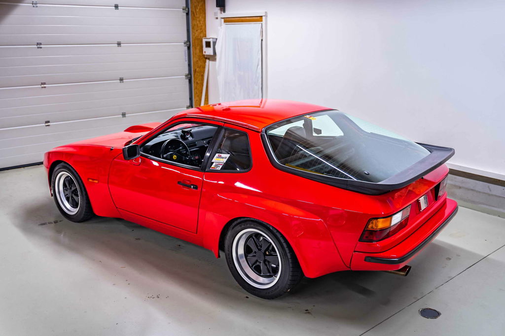 Porsche 924 Carrera GT