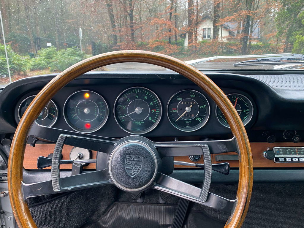 Porsche 911 (F-Modell)