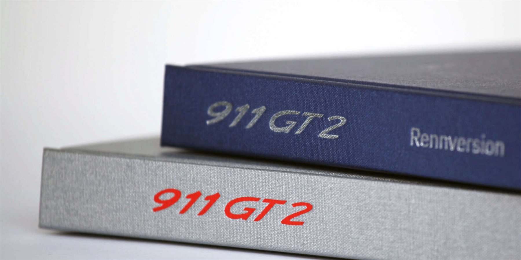 Elferspot competition – The 993 GT2 Book – Limited First Edition- until January 31, 2022