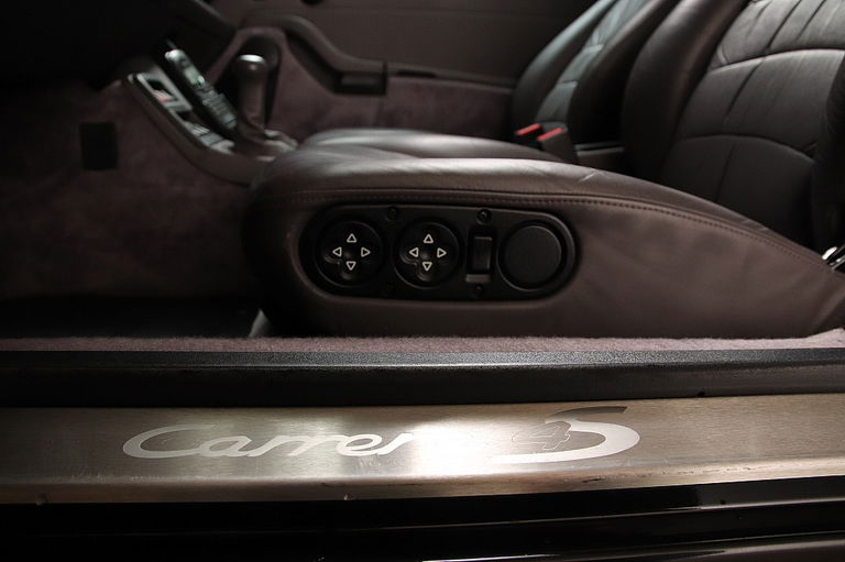 Porsche 993 Carrera 4S