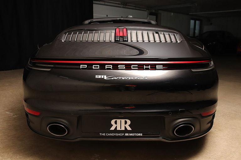 Porsche 992 Carrera 4S