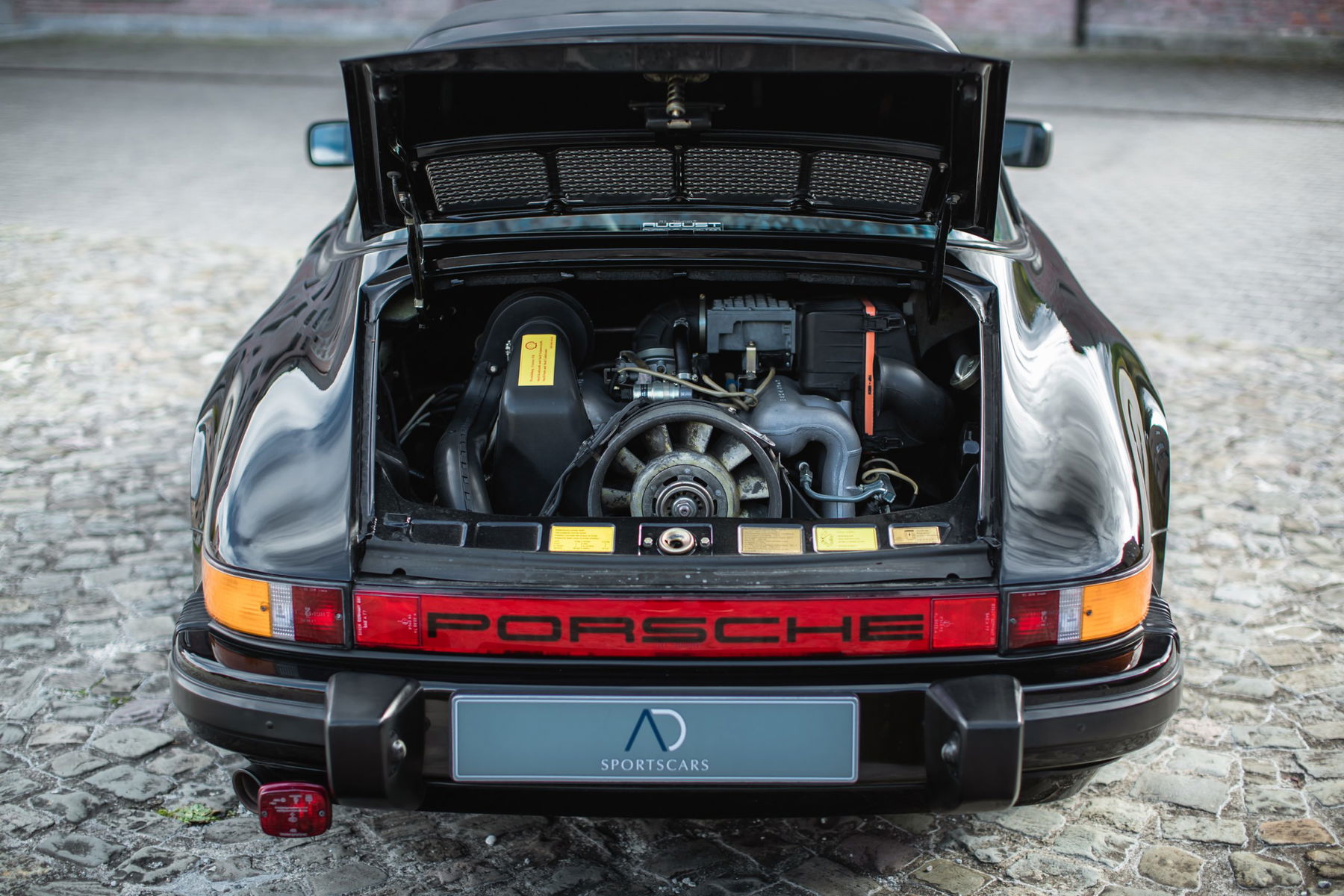 Porsche 911 Carrera 3.2 1983 - elferspot.com - Marketplace Porsche 911 Carrera 3.2 1983 - elferspot.com - Marketplace