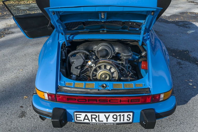 Porsche 911 Carrera 2,7