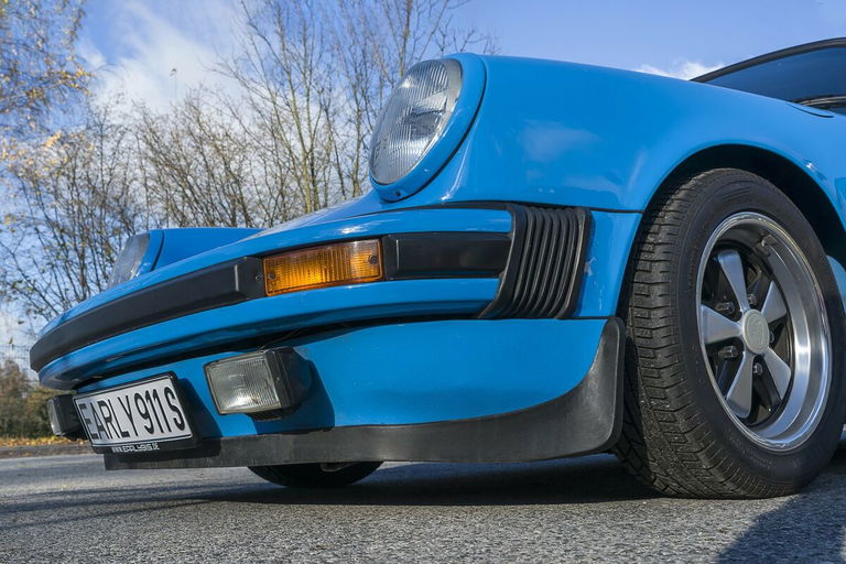 Porsche 911 Carrera 2,7