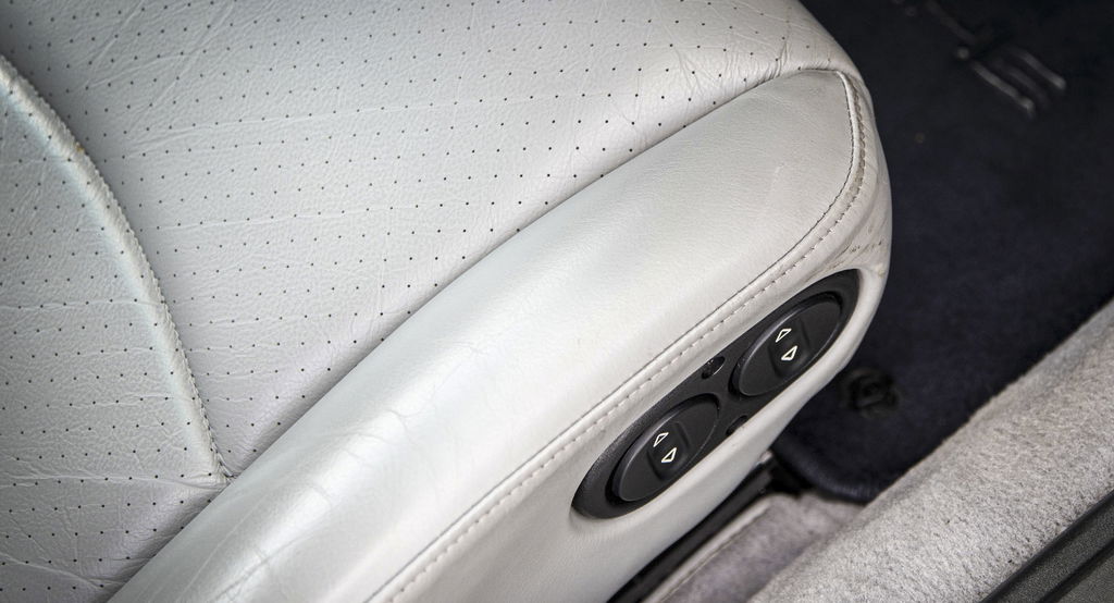 Porsche 993 Carrera 4S