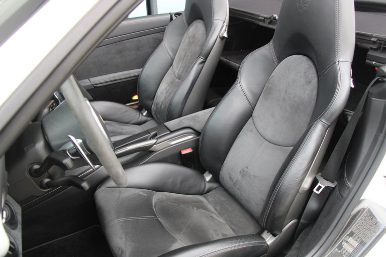 Porsche 997.2 Carrera GTS