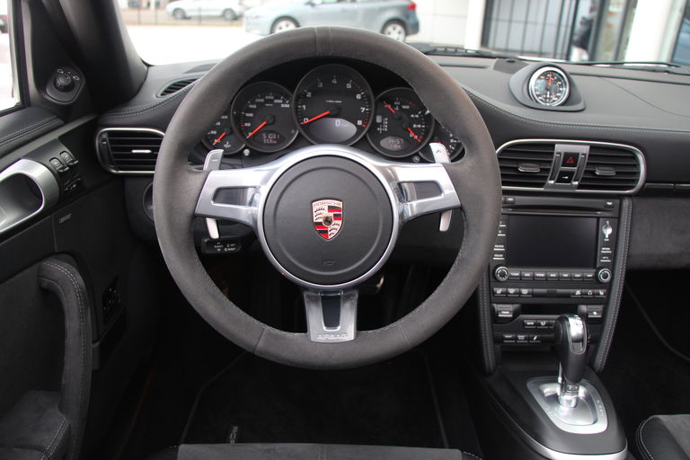 Porsche 997.2 Carrera GTS