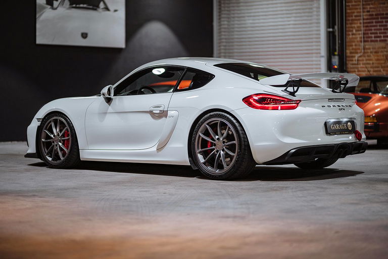 Porsche 981 Cayman GT4