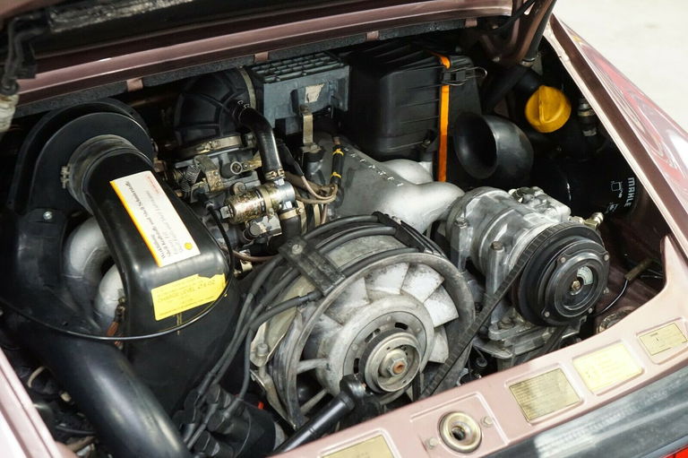 Porsche 911 Carrera 3.2 (US)