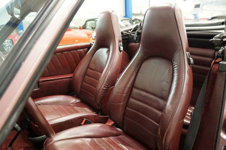 Porsche 911 Carrera 3.2 (US)