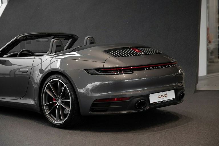 Porsche 992 Carrera 4S