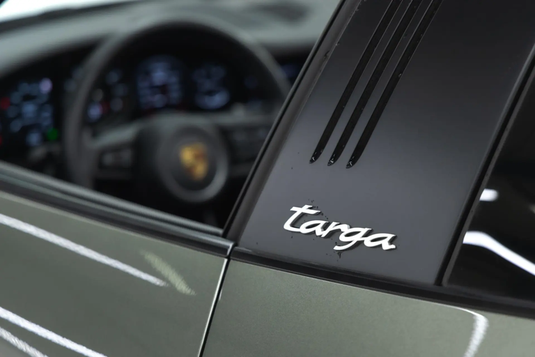 Porsche 992 Targa 4