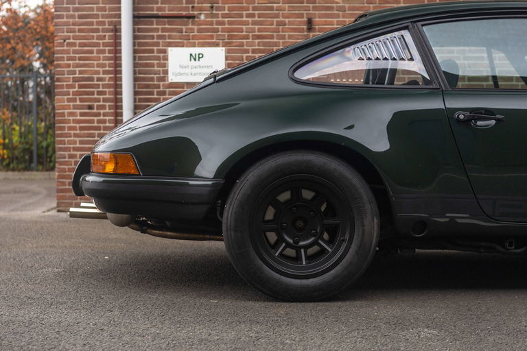 Porsche 911 Backdate