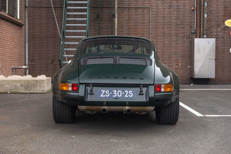 Porsche 911 Backdate