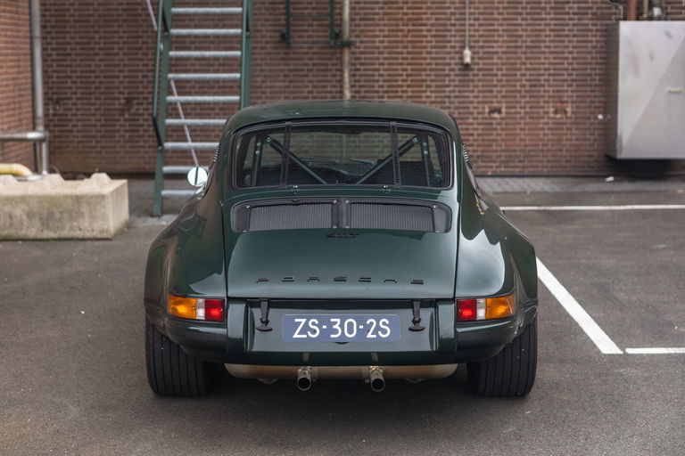 Porsche 911 Backdate