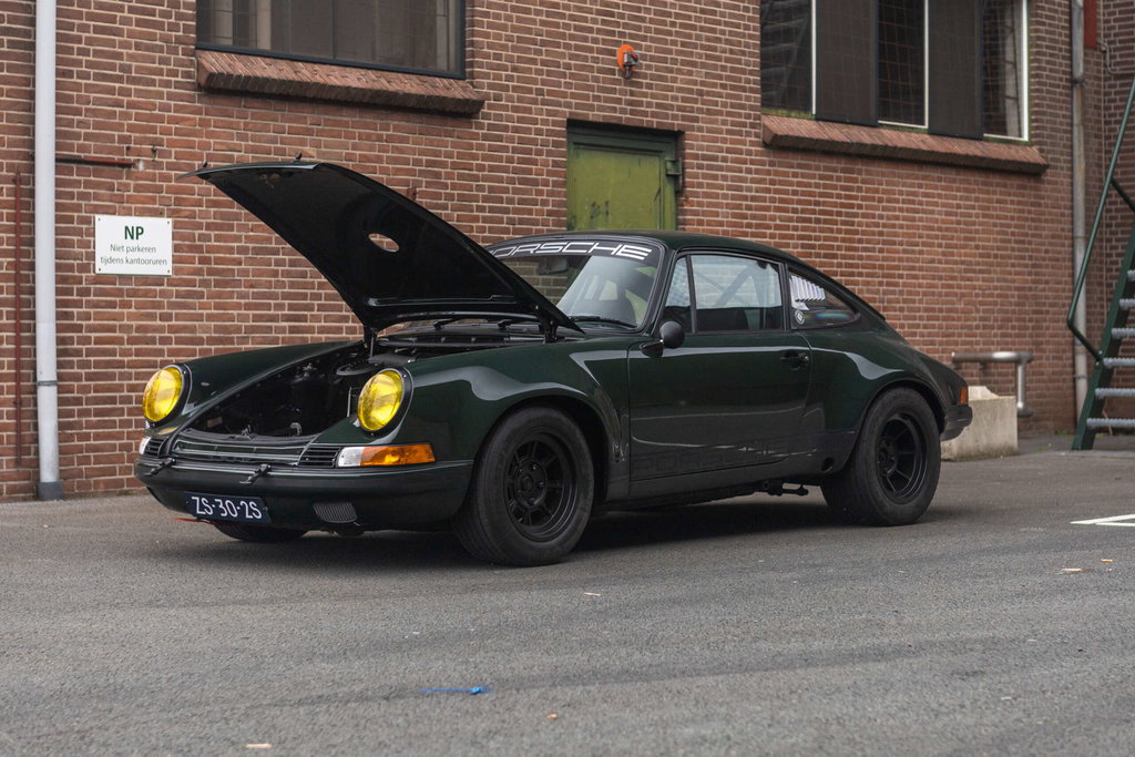 Porsche 911 Backdate