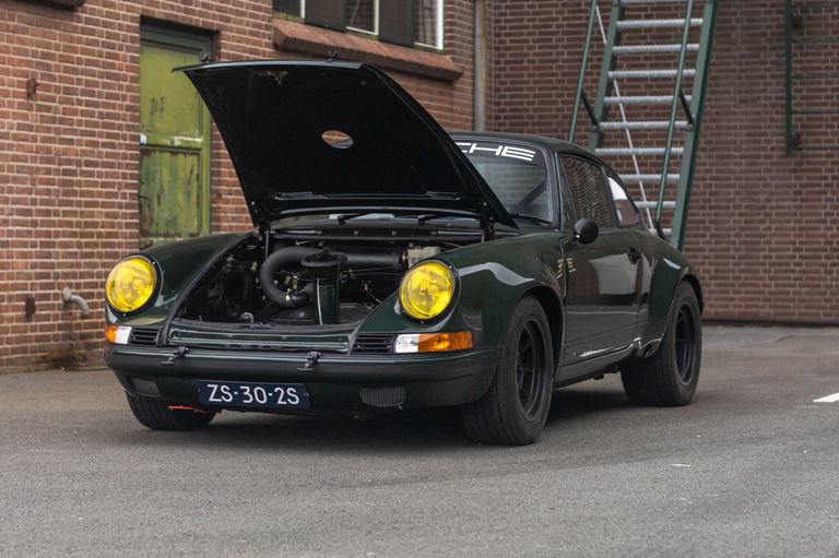 Porsche 911 Backdate