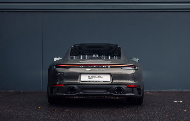 Porsche 992 Carrera 4S