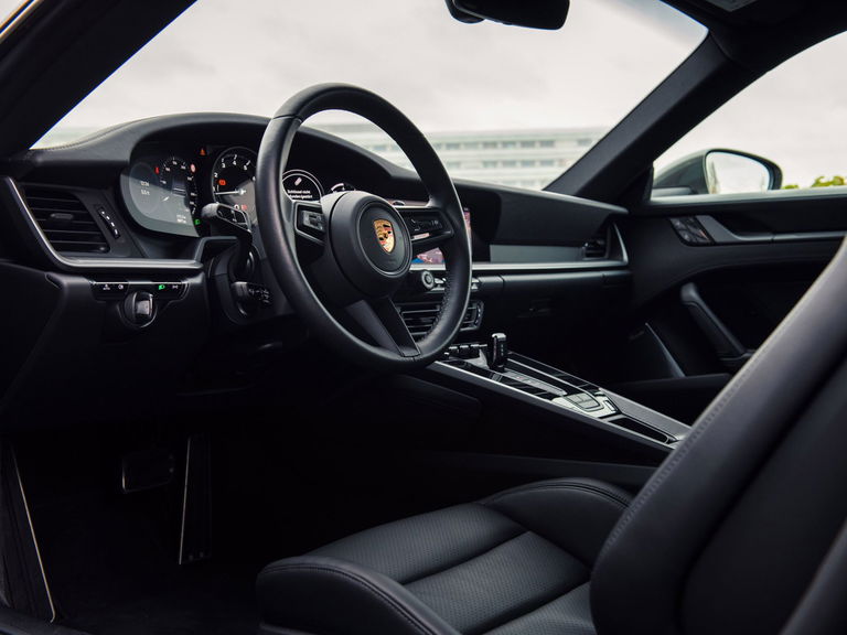 Porsche 992 Carrera 4S