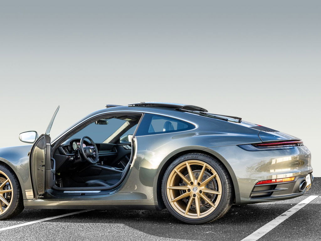 Porsche 992 Carrera 4S