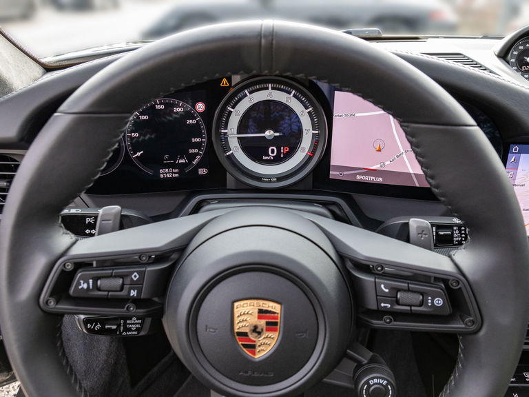 Porsche 992 Carrera 4S