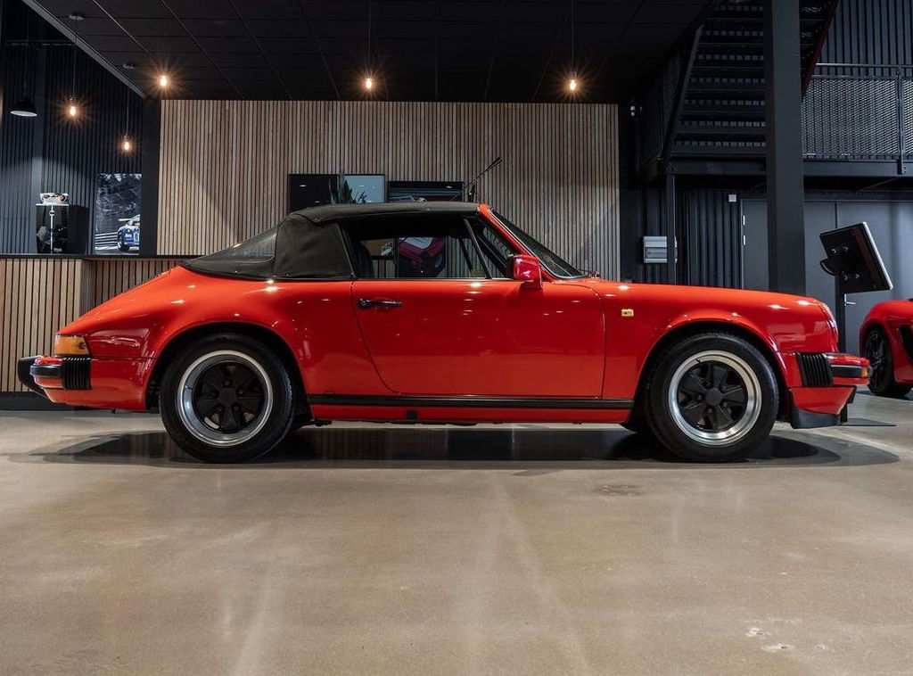Porsche 911 Carrera 3.2
