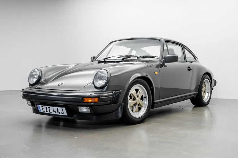 Porsche 911 Carrera 3.2
